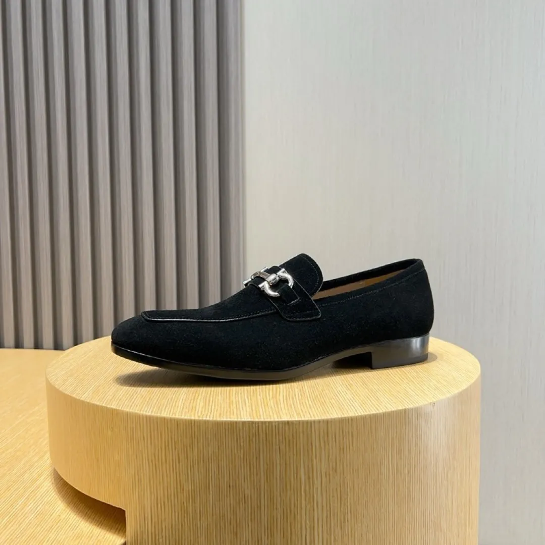 Men's Men's Shoes💰P640💰🔥《Ferragamo》👏Latest • High-end top brand luxury ~ purchasing agency, top quality ~. New fashionable business men's shoes🔜The uppers are made of original open-edge beaded cowhide➕cowhide·lining, with fine workmanship. The original stylish and soft combination wear-resistant and non-slip outsole is light and comfortable on the feet. The real thing looks better in real photos. Size: 38--44